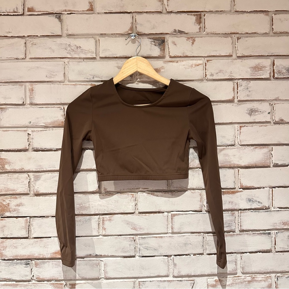 Daily Drills Go Brown Crop Top long Sleeve